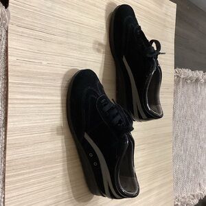 AEROSOLES Black Suede Men's Sneakers